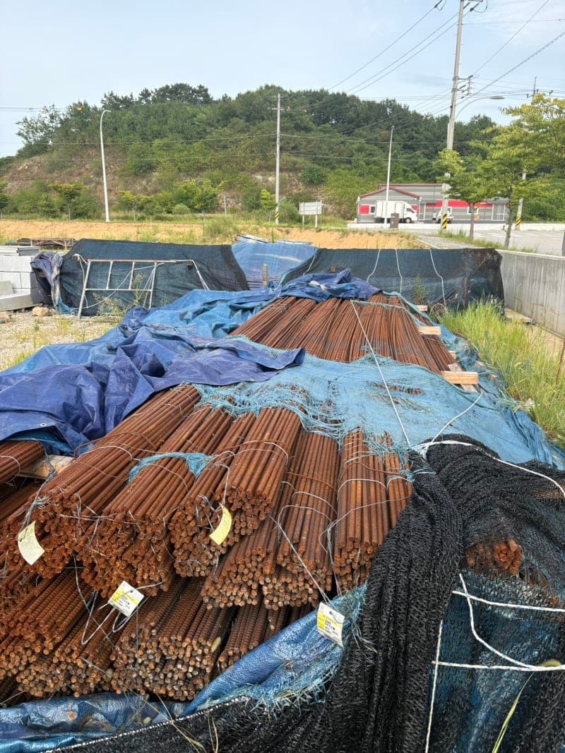 전북 부안 잔여철근 200톤 매입 — 사비 먹은 야적 철근도 현장 직수거